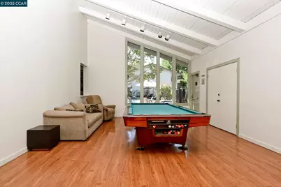 1411 Marchbanks Dr #2, Walnut Creek, CA 94598 - Photo 29