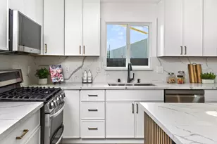 5592 Dewey Pl, Fremont, CA 94538 - Photo 17