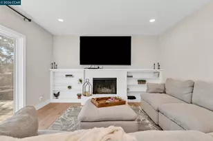 327 Mt Washington Way, Clayton, CA 94517 - Photo 17