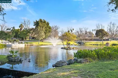 1331 Waterfall Way, Concord, CA 94521 - Photo 27