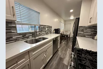 418 Douglas Ave, Oakland, CA 94603 - Photo 9