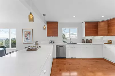 8170 Terrace Dr, El Cerrito, CA 94530 - Photo 15