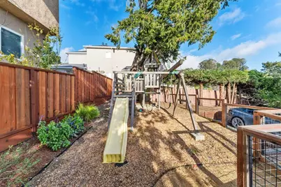 8170 Terrace Dr, El Cerrito, CA 94530 - Photo 37