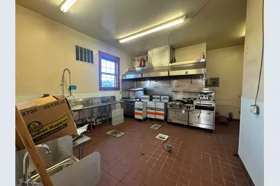 10800 Bancroft, Oakland, CA 94603 - Photo 11