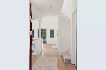 4630 Redwood Rd, Oakland, CA 94619 - Photo 9