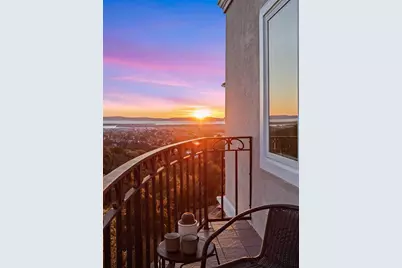 4630 Redwood Rd, Oakland, CA 94619 - Photo 21