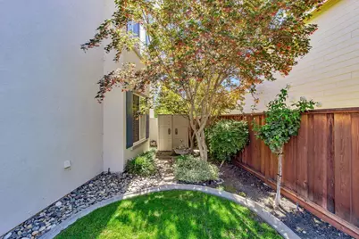 5391 Fernbank Dr, Concord, CA 94521 - Photo 43