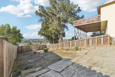 9963 Lawlor St, Oakland, CA 94605 - Photo 53