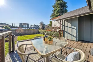 653 55th St, Oakland, CA 94609 - Photo 39