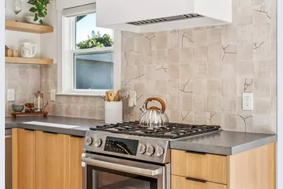 653 55th St, Oakland, CA 94609 - Photo 15