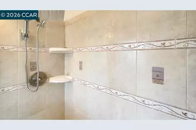 909 Santa Lucia Dr, Pleasant Hill, CA 94523 - Photo 25