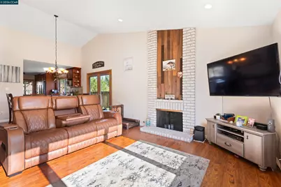 305 Mountaire Pkwy, Clayton, CA 94517 - Photo 9