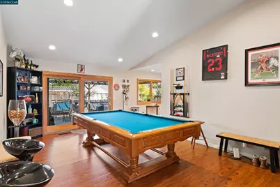 305 Mountaire Pkwy, Clayton, CA 94517 - Photo 17