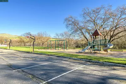 305 Mountaire Pkwy, Clayton, CA 94517 - Photo 39