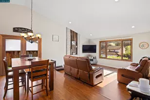 305 Mountaire Pkwy, Clayton, CA 94517 - Photo 7