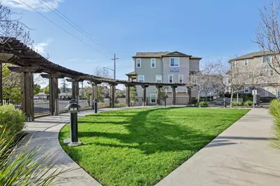 3933 Portola Cmn #1, Livermore, CA 94551 - Photo 31