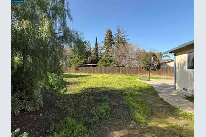 2132 Misty Ct, Pittsburg, CA 94565 - Photo 21