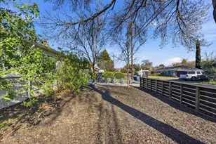 1691 Peach Pl, Concord, CA 94518 - Photo 51