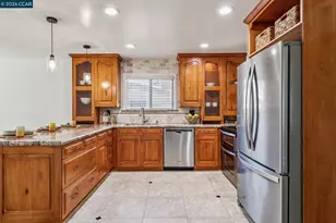 876 Santa Ana Dr, Pittsburg, CA 94565 - Photo 15