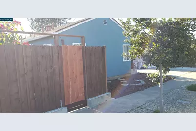 6130 Van Fleet Ave, Richmond, CA 94804 - Photo 13