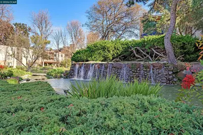 420 Civic Dr #403, Walnut Creek, CA 94596 - Photo 33