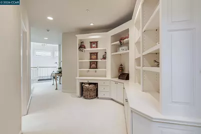 4 Julianna Ct, Moraga, CA 94556 - Photo 19