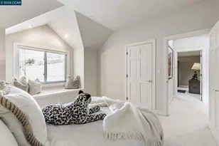 4 Julianna Ct, Moraga, CA 94556 - Photo 23