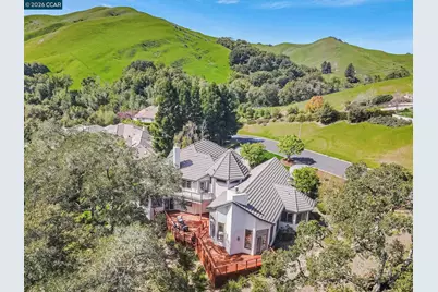 4 Julianna Ct, Moraga, CA 94556 - Photo 41