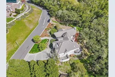 4 Julianna Ct, Moraga, CA 94556 - Photo 43