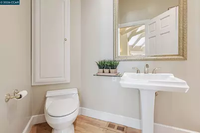 4 Julianna Ct, Moraga, CA 94556 - Photo 9