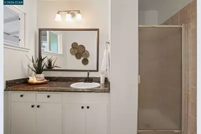 202 Christie Dr, Martinez, CA 94553 - Photo 21