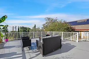 7554 Sunkist Dr, Oakland, CA 94605 - Photo 7