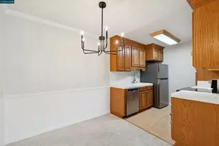 1407 Marchbanks Dr, Walnut Creek, CA 94598 - Photo 9