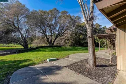 15 Fairway Pl, Fairfield, CA 94534 - Photo 53