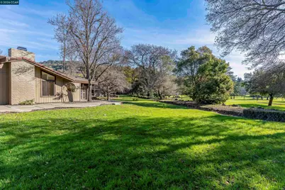 15 Fairway Pl, Fairfield, CA 94534 - Photo 49