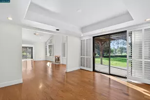 15 Fairway Pl, Fairfield, CA 94534 - Photo 9