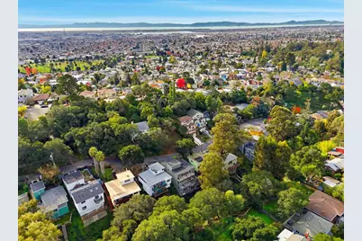 6208 Oakdale Ave, Oakland, CA 94605 - Photo 45