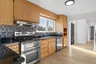 218 Franciscan Dr, Vallejo, CA 94589 - Photo 9