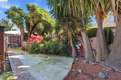 127 Hampton Rd, Hayward, CA 94541 - Photo 19