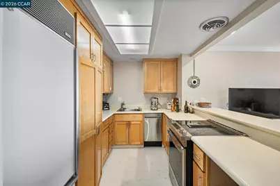 2 Panoramic Way #304, Berkeley, CA 94704 - Photo 11