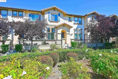 215 Santa Barbara St, San Pablo, CA 94806 - Photo 1