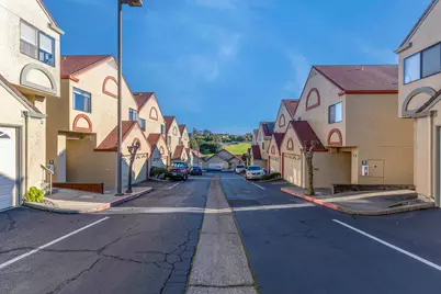 903 Appian Knoll Ct, El Sobrante, CA 94803 - Photo 3