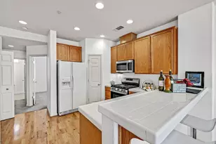 710 City Walk Pl, Hayward, CA 94541 - Photo 11