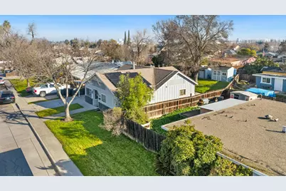 1704 East St, Tracy, CA 95376 - Photo 25