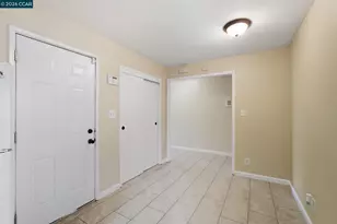 4690 Brookfield Dr, Sacramento, CA 95823 - Photo 7