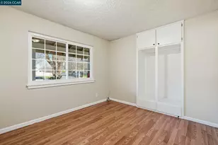 4690 Brookfield Dr, Sacramento, CA 95823 - Photo 15