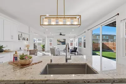 2481 Azalea Ave, Tracy, CA 95376 - Photo 9