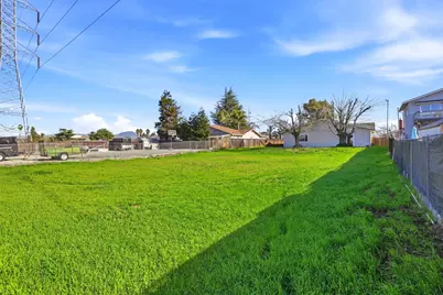 2060 Broadmoor St, Livermore, CA 94551 - Photo 33