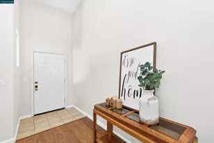 5764 Idlewood St, Dublin, CA 94568 - Photo 3