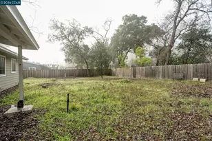 1051 Buchan Dr, Lafayette, CA 94549 - Photo 25